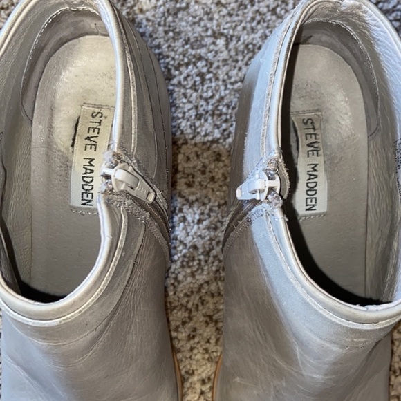 Steve Madden open toed Boot heel Size 10 Short Boots Beige Leather - Picture 6 of 6